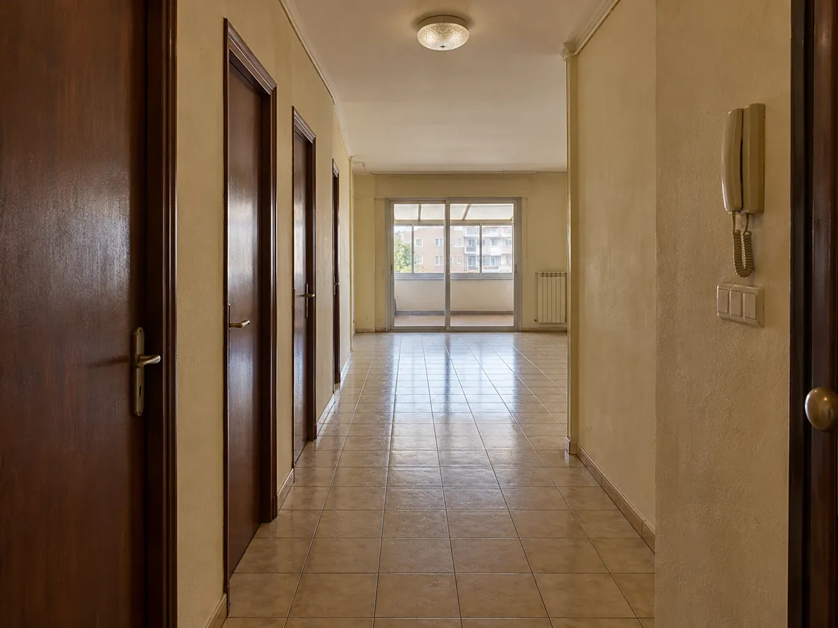 Turnkey apartment — Before